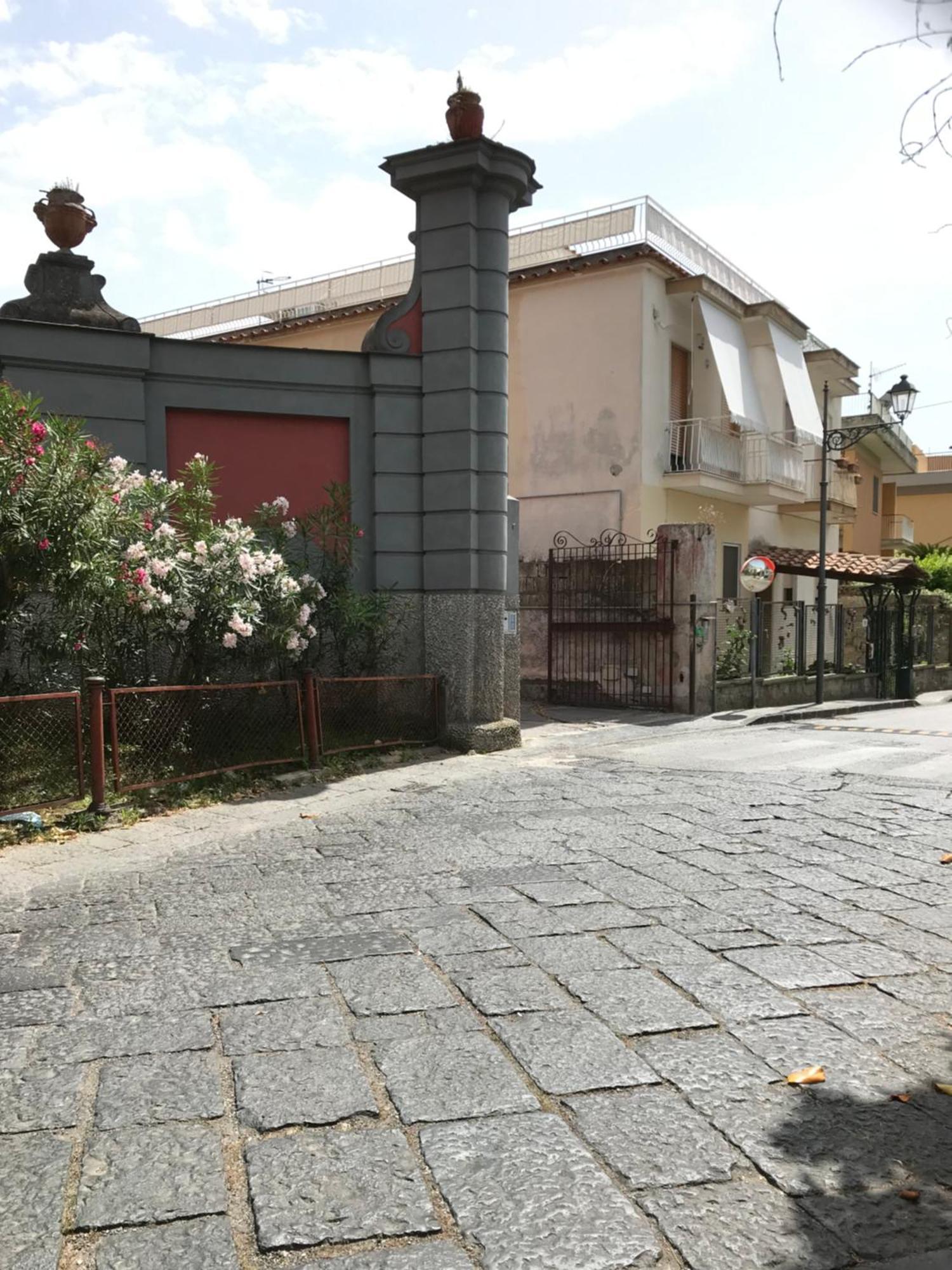 La Gallina Felice B&B Meta Exterior photo