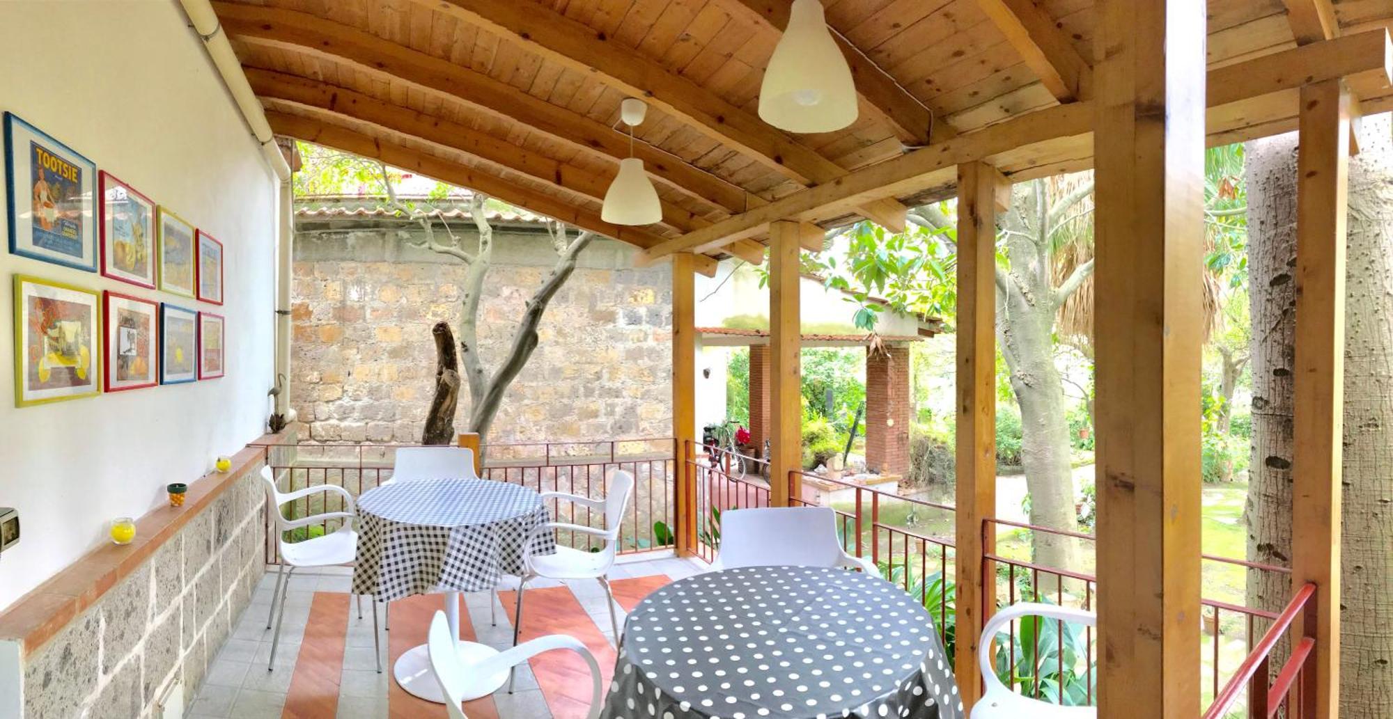 La Gallina Felice B&B Meta Exterior photo